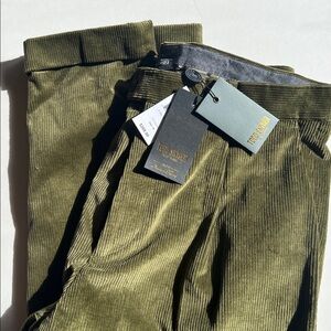 Luxurious new with tags, Todd Snyder Italian corduroy slacks.  size 34.